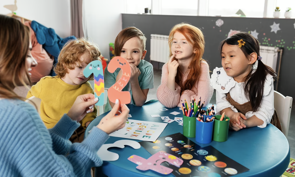 Manfaat mengikuti Kids Club Bagi Anak No 1 Dapat Menstimulasi Perkembangan Sosial dan Emosional